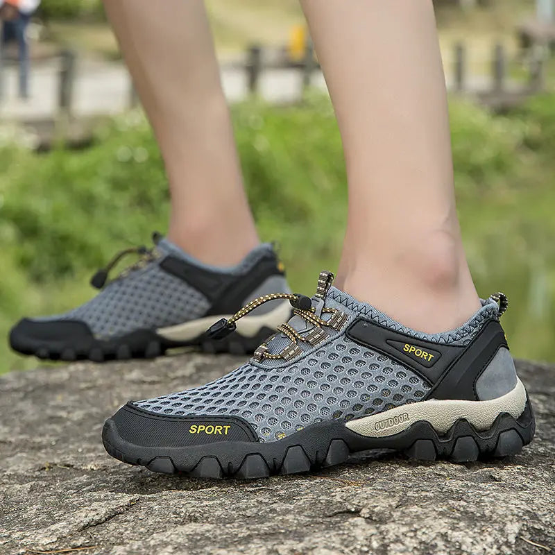 Orthopedic hiking shoes with quick-dry feature